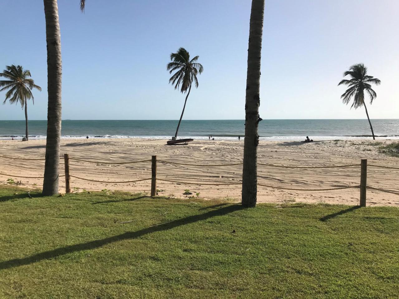 Condominio Wai Wai Pe Na Areia - Praia De Кумбуку Екстер'єр фото